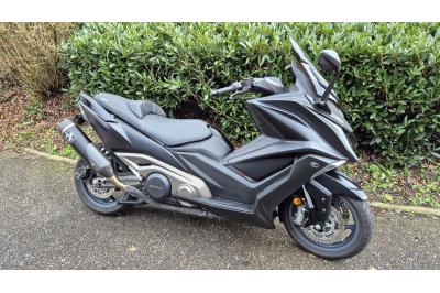 KYMCO AK 550