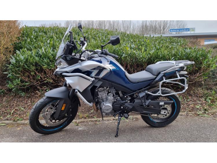CF MOTO 800 MT Sport 7999 € TTC DISPONIBLE MOTORS 54 