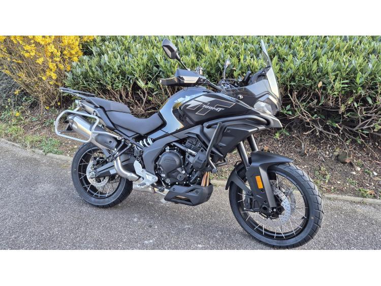 CF MOTO MT 700 NOUVEAUTEE MOTORS 54 