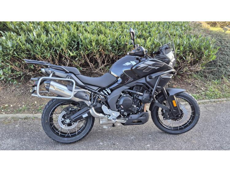 CF MOTO MT 700 NOUVEAUTEE MOTORS 54 