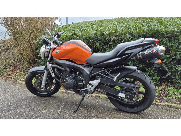 YAMAHA FZ6 (98CV) MOTORS 54 
