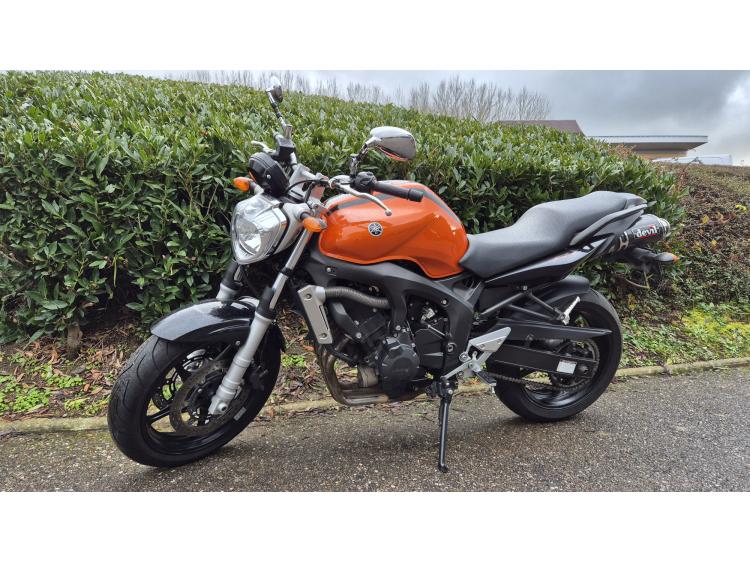 YAMAHA FZ6 (98CV) MOTORS 54 