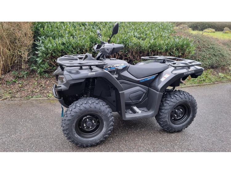 QUAD CF MOTO CFORCE 520 COURT COFFRE OFFERT POUR 1€ MOTORS 54 