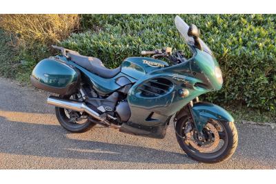 TRIUMPH Trophy