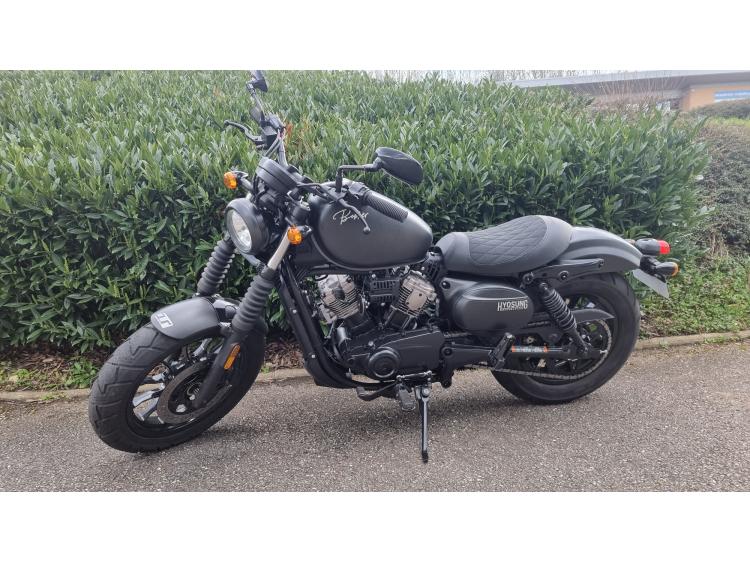 MOTO HYOSUNG Bobber 300 Motors54